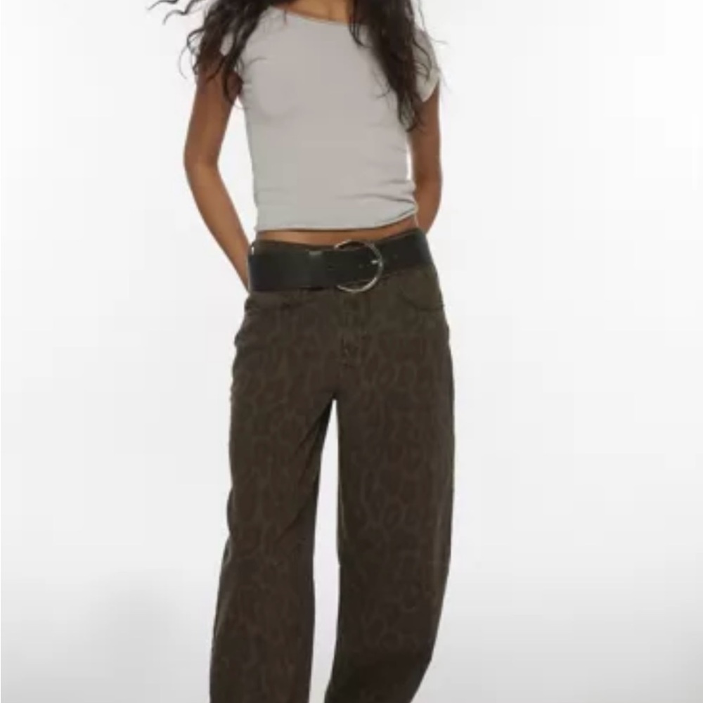 Leopard Print Barrel Pants